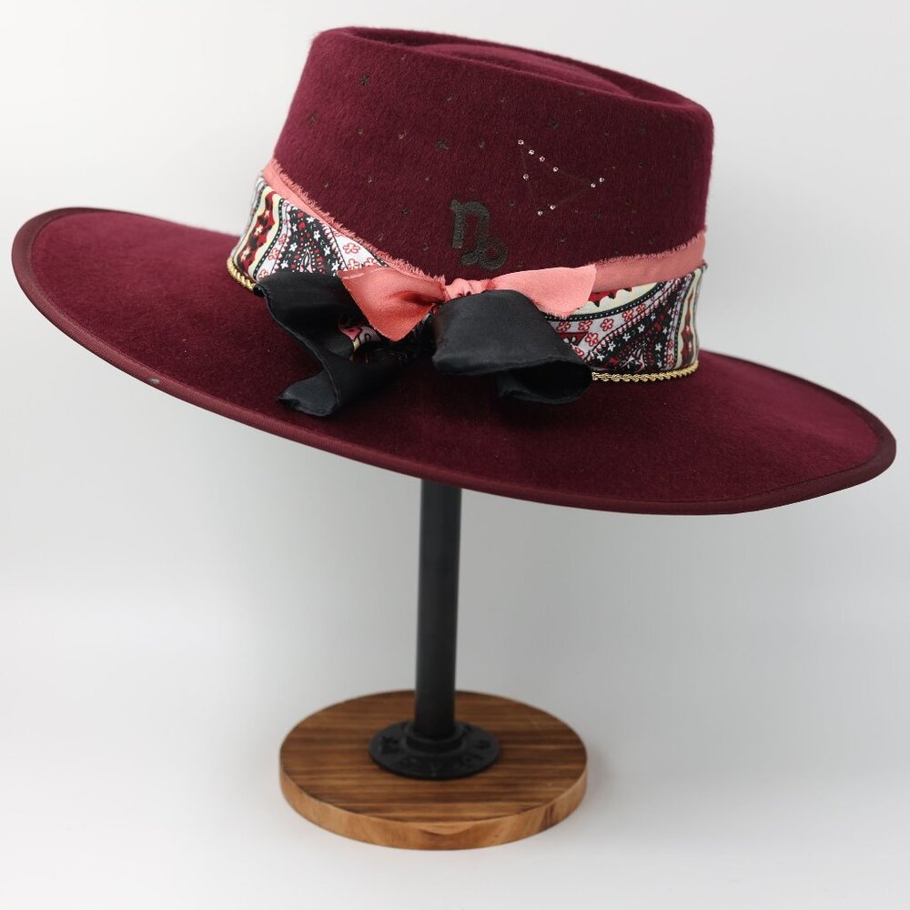 Capricorn Zodiac Gambler Hat
